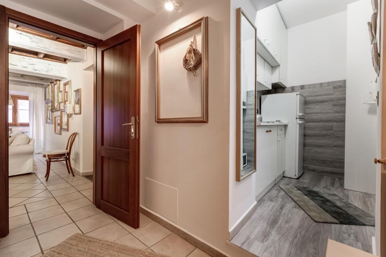 Trevi Fountain Apartment โรม ภายนอก รูปภาพ